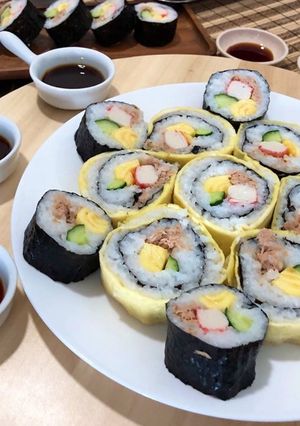 Hình của món Sushi Nhật Bản.