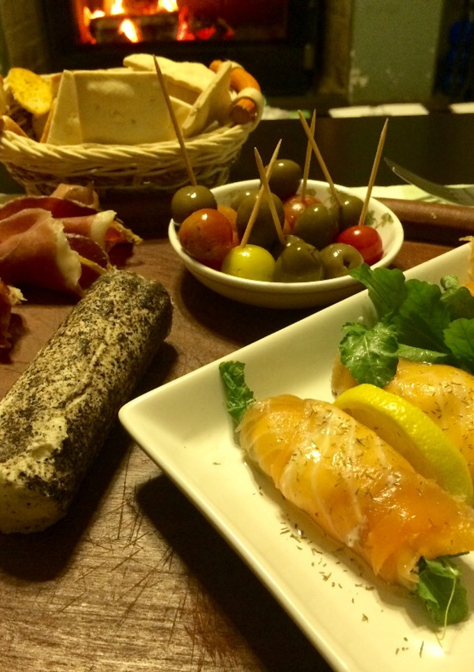 Una foto de Arroladitos de salmón ahumado