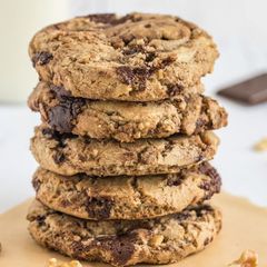 A picture of THE Chocolate Chip Cookie.