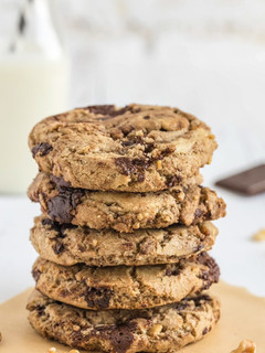 A picture of THE Chocolate Chip Cookie.
