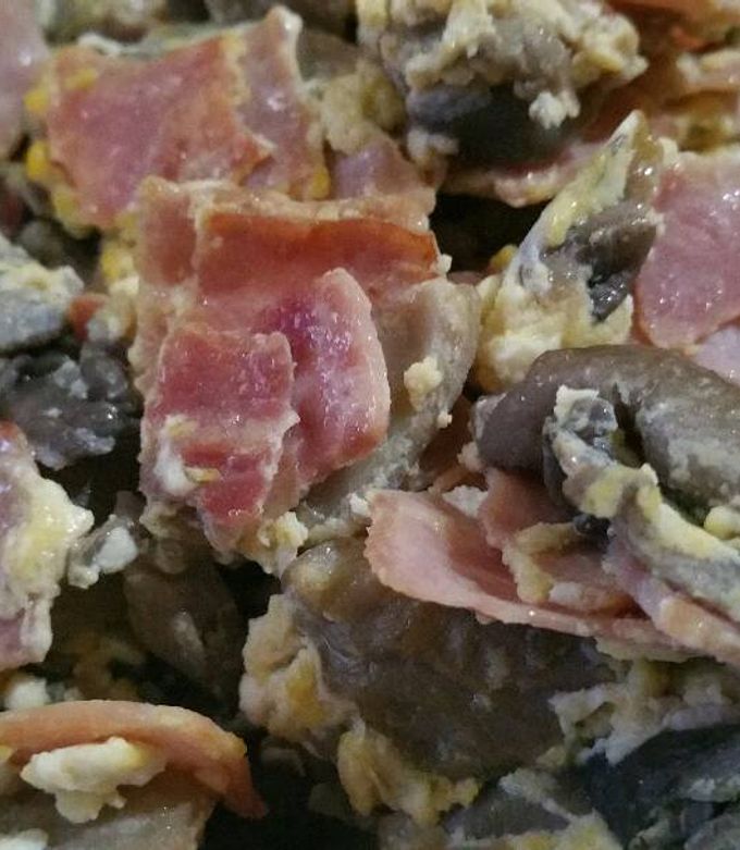 Foto principal de Revuelto de setas, jamón cocido y huevo😋🍽