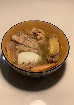 Una foto de Caldo de pollo