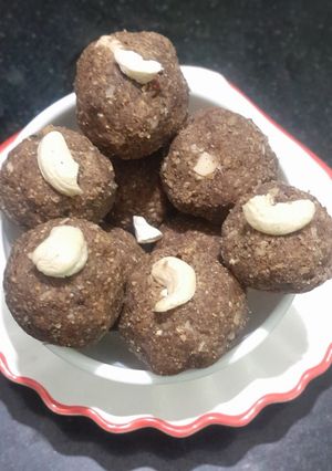 A picture of Healthy Ragi Flour Laddu.