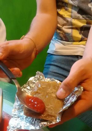 Una foto de Tamal de piloncillo con mermelada correa para la Candelaria
