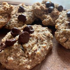 A picture of Oat Cookies with dark Chocolate Chips.