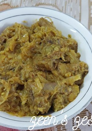 A picture of Cabbage Gosht.
