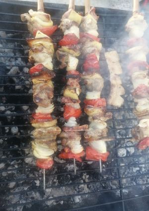 O poză a rețetei Frigărui de porc cu legume.