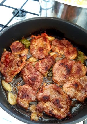 Omlós, serpenyős tarja recept fotója