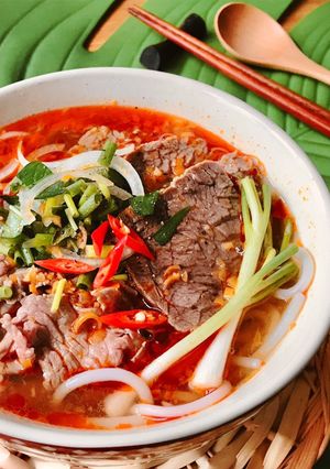 A picture of Bún Bò Huế Tái Nạm.