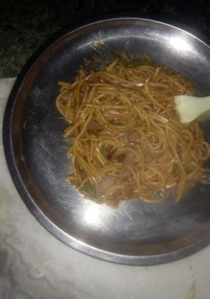 वेज नूडल्स (veg noodles recipe in Hindi) रेसिपी मुख्य फोटो
