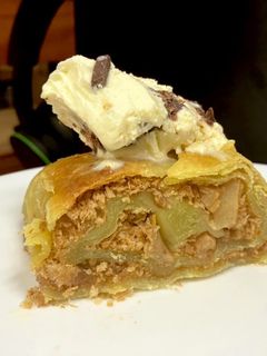 德式蘋果捲佐優格冰淇淋 的食譜成品照片