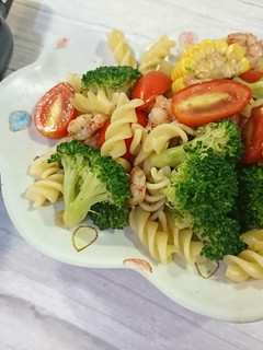 油醋螺旋麵沙拉 的食譜成品照片