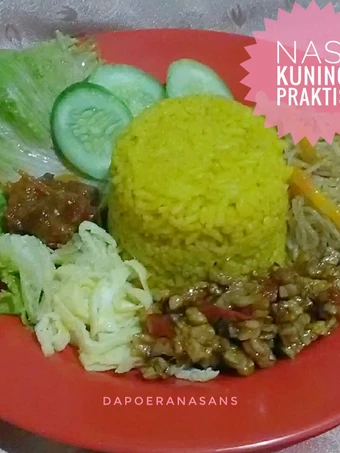 Langkah Gampang Membikin Resep  Nasi Kuning Praktis yang Menggugah Selera, Sempurna