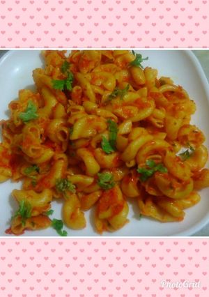 A picture of Tomato Macroni.