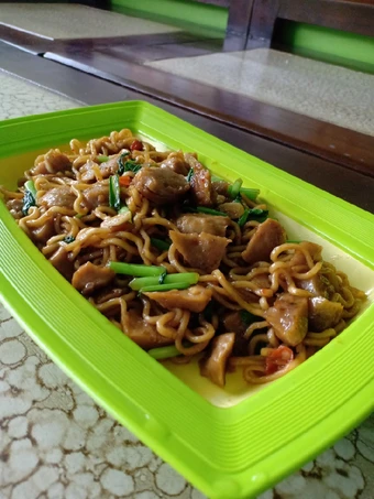 Cara Mudah Membuat Resep Mie Goreng Pentol Sawi yang Sempurna Anti Ribet, Lezat