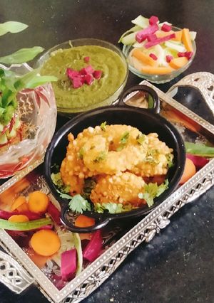 A picture of Sabudana vada sabakki vada.