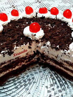 Φωτογραφία της συνταγής 🍰Black Forest (Schwarzwälder Kirschtorte)🍒