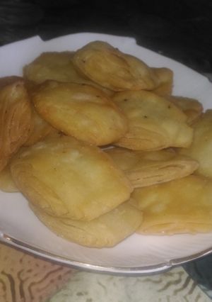 A picture of Khasta namkeen.
