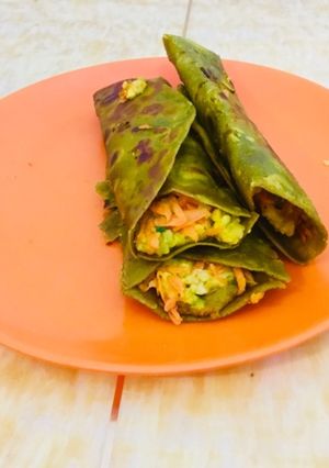 A picture of Spinach paneer Veggie Rape.