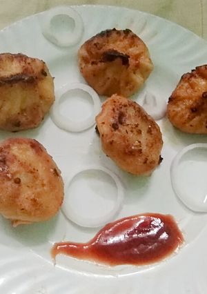 A picture of Tandoori momos.