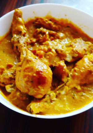 A picture of Butter chicken curry.