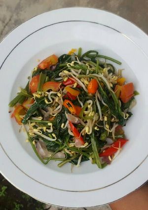A picture of Tumis Kangkung.