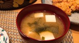 Hình ảnh món Súp Miso cổ điển Nhật Bản với đậu phụ