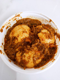 செட்டிநாடு முட்டை கிரேவி(chettinadu egg gravy recipe in tamil) செய்முறை முக்கிய புகைப்படம்