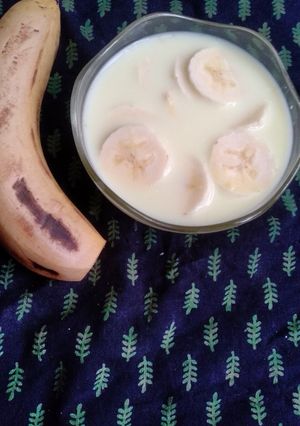 ફ્રૂટ ક્રીમ (Mix Fruit cream recipe in gujarati) રેસીપી મુખ્ય ફોટો