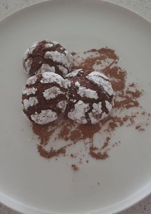 Φωτογραφία της συνταγής Chocolate Crinkle Cookies (Σοκολατένια Μπισκότα Κρακελέ)