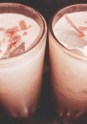 অসাধারন স্বাদের চকলেট দই লস্যি (chocolate dahi lassi recipe in Bengali) রেসিপির প্রধান ছবি