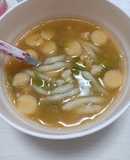 Bánh canh bột lọc nấu tôm,xúc xích