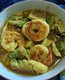 แกงส้มกุ้งไข่ชะอม