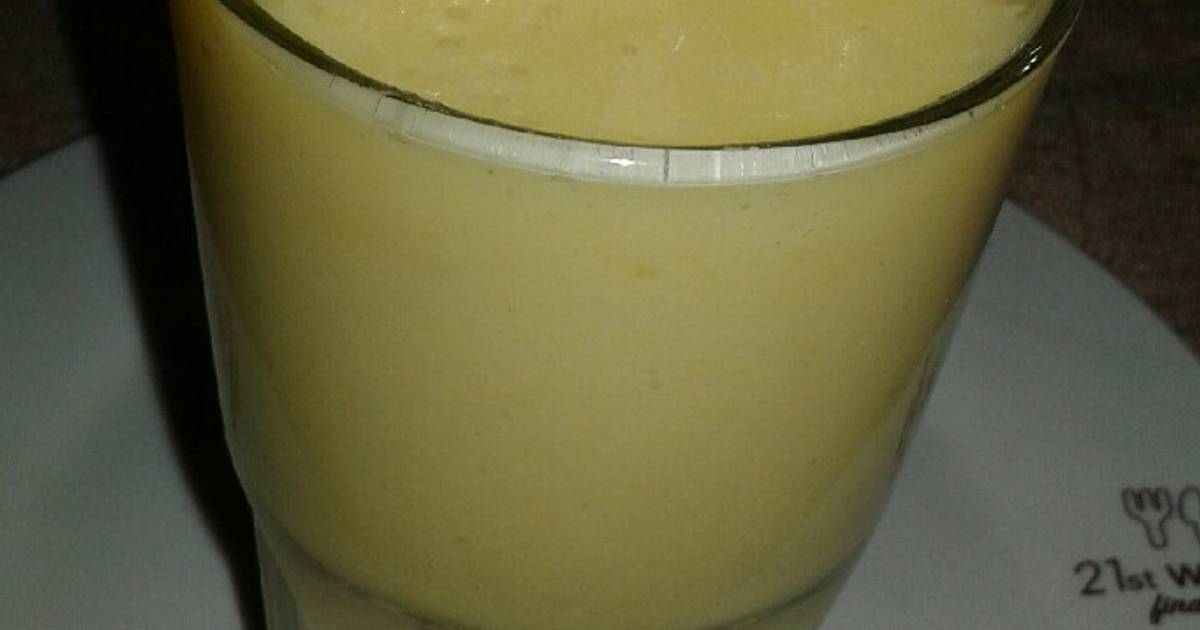 Pineapple Banana Smoothie Recipe By Valarie Muthoni Cookpad