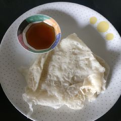 A picture of Neer dosa.