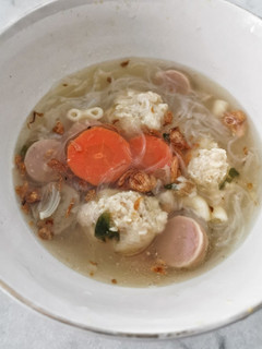 Foto resep Sup Bola Ayam Bakso Sosis