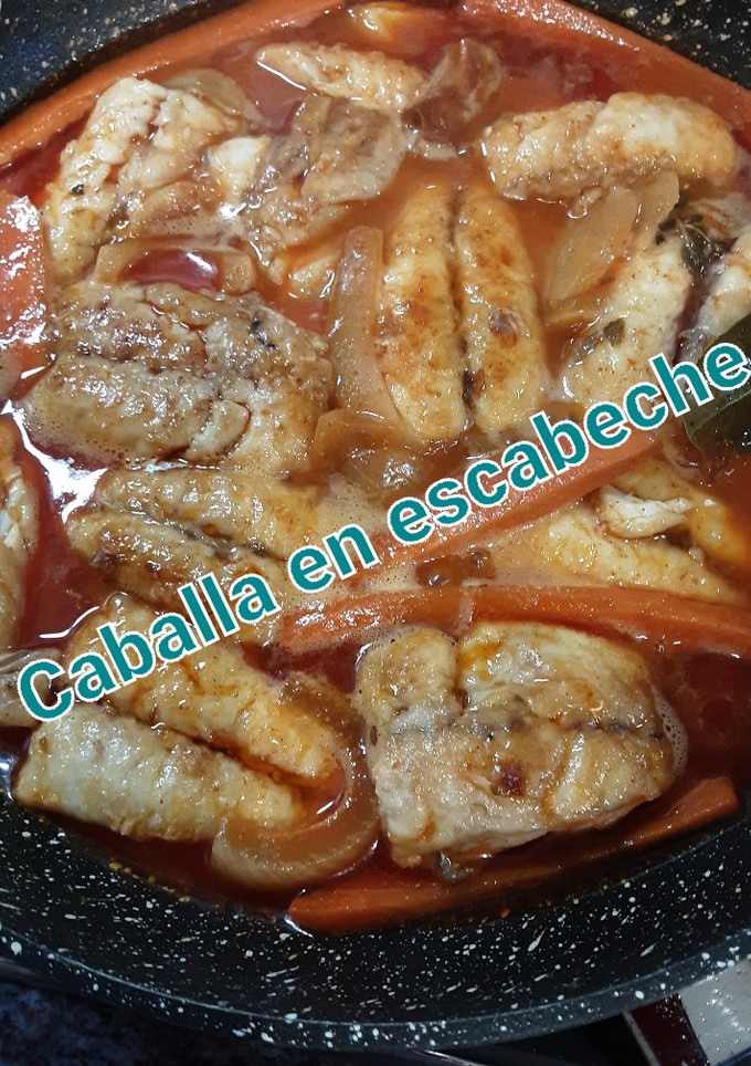 Una foto de Lomos de caballa en escabeche