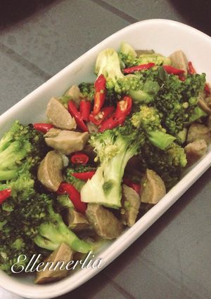 Foto resep Tumis brokoli baso