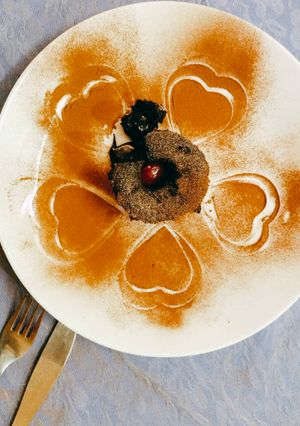 A picture of Steamed chocolava cake.