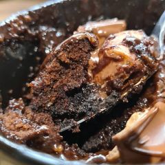 A picture of Oreo & Bueno mug cake.