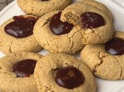A picture of maple oatmeal cookies