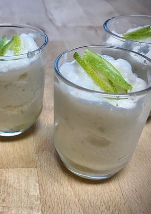 Una foto de Sorbete de limón con miel