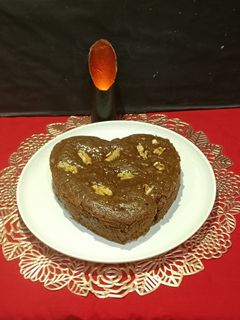 চকলেট বানানা ওয়ালনাটস কেক (Chocolate Banana Walnut Cake recipe in Bengali) রেসিপির প্রধান ছবি