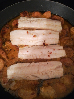 Una foto de Patatas a la importancia con bacalao