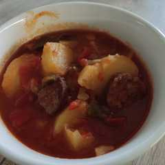 Una foto de Patatas con chorizo