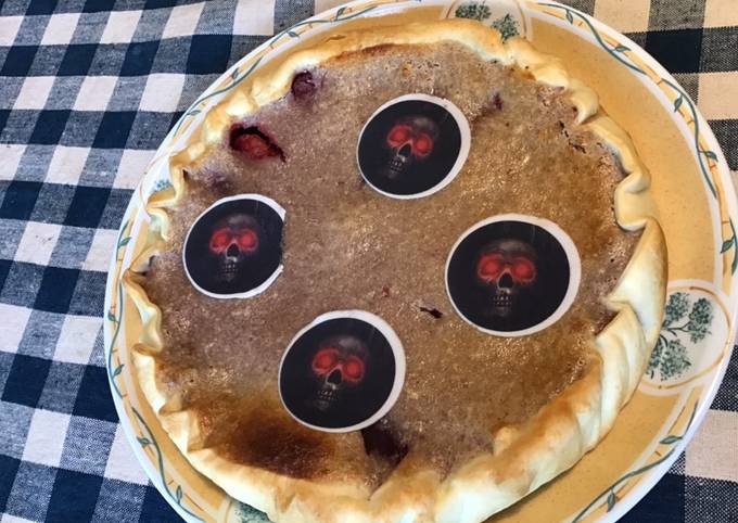 Tarte « skull »aux pêches de vigne et noix