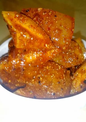 A picture of Punjabi Aam ka achar.