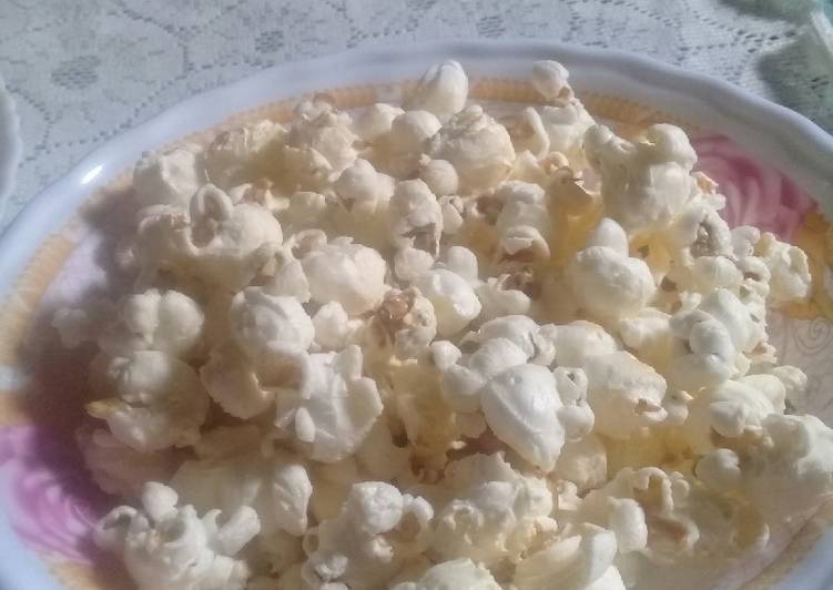 Recipe of Quick Popcorns😍🍿