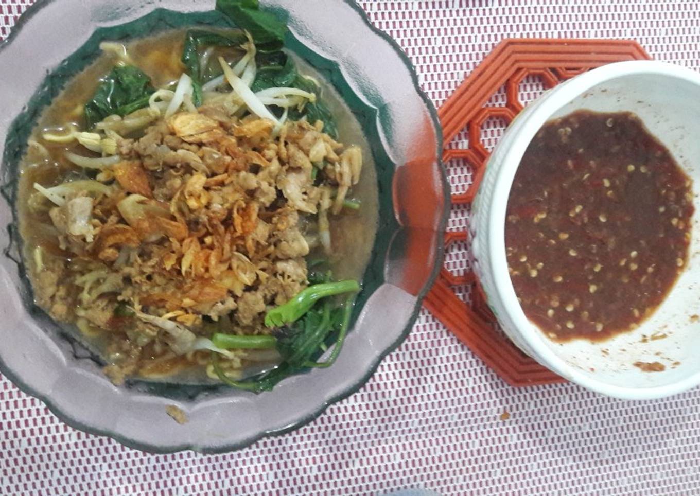 Mie kangkung non halal