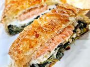 Una foto de rollos de masa brick rellenos